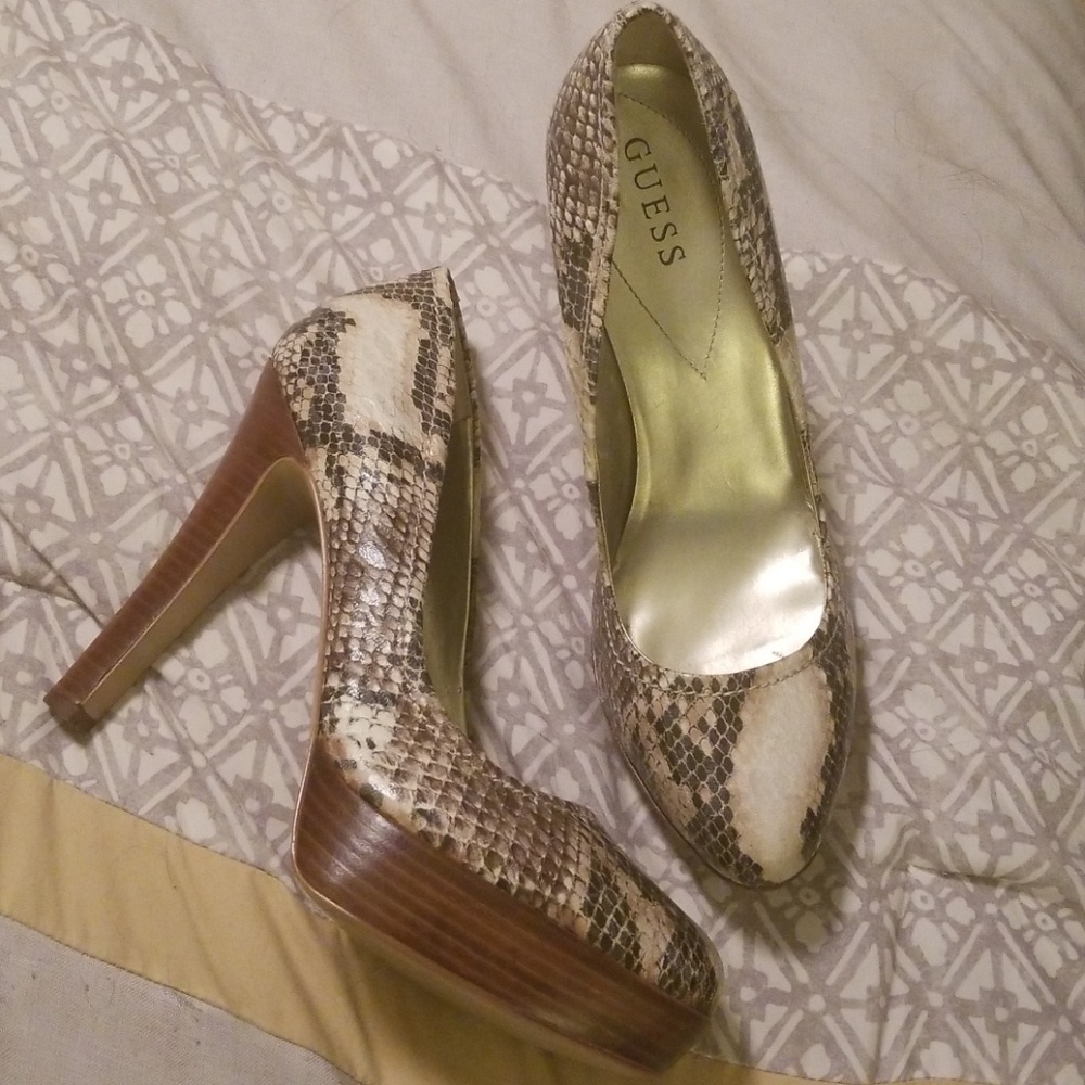Guess Stacia snake print platform heels, size 11
